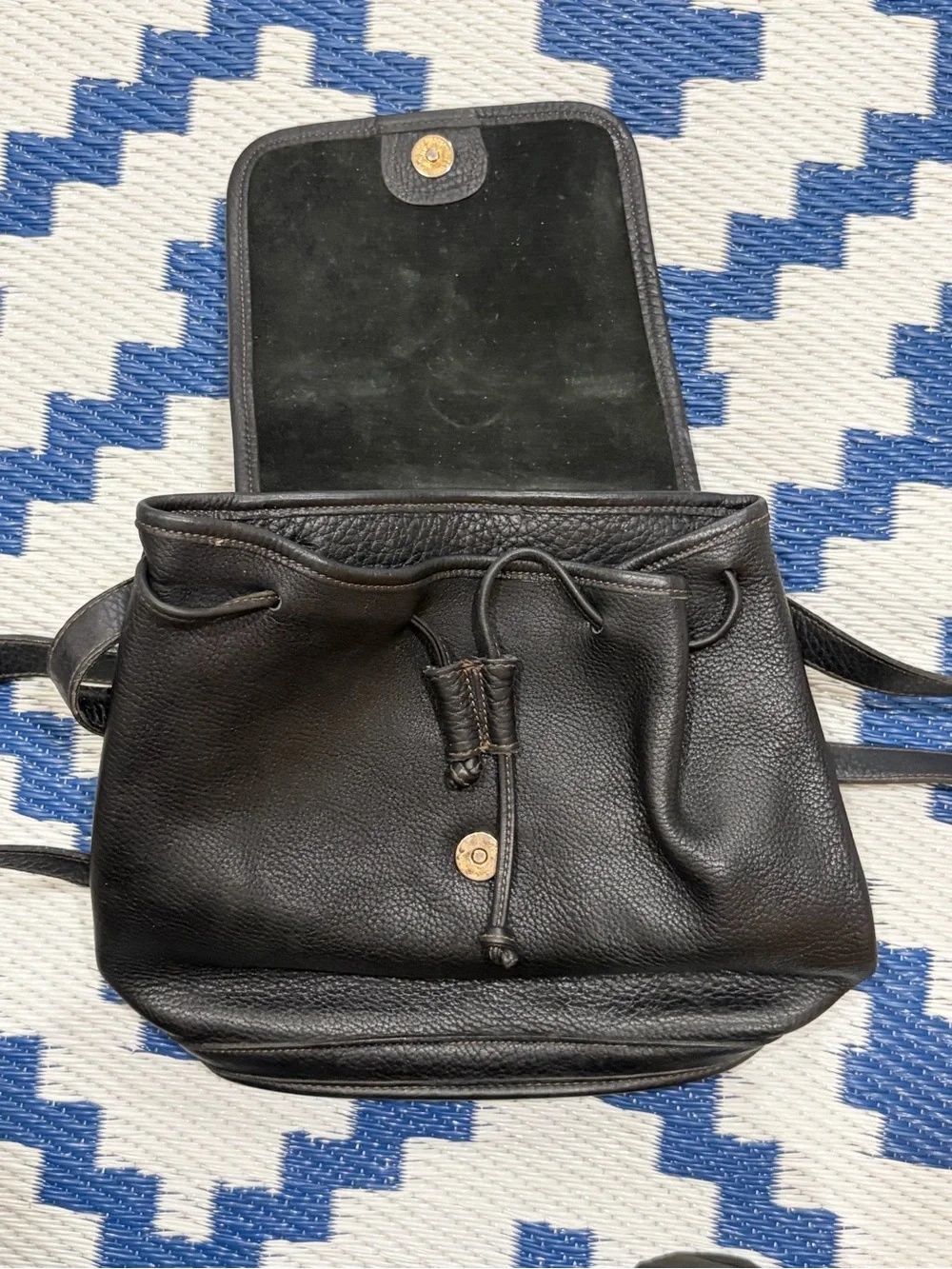 Vintage Coach Black Leather Cinch Backpack Gold Hardware Leather Strap